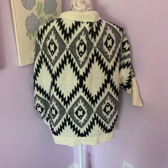 ELAN Aztec Print Cocoon Sweater - Picture 3 of 4